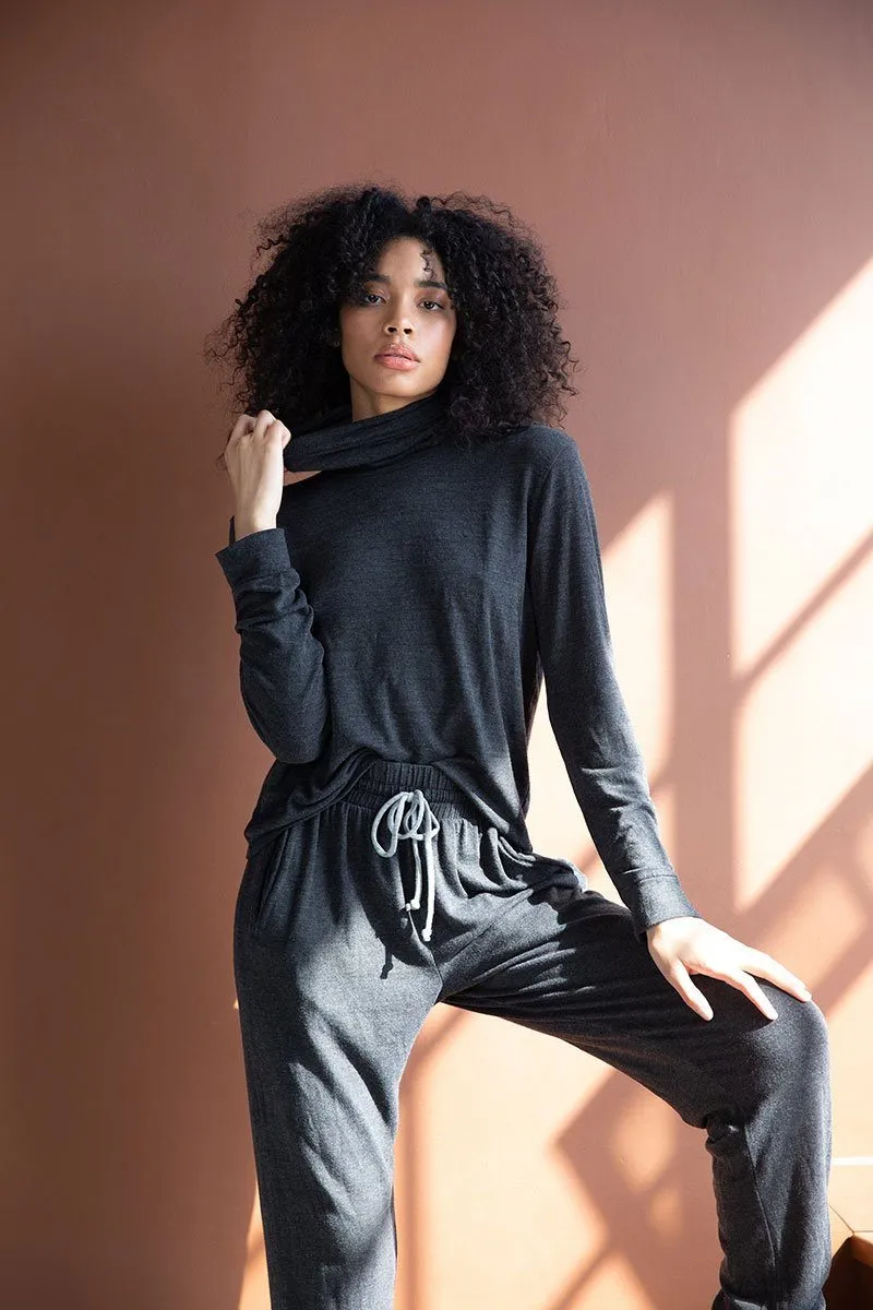 Black Long Sleeve Relaxed Turtleneck