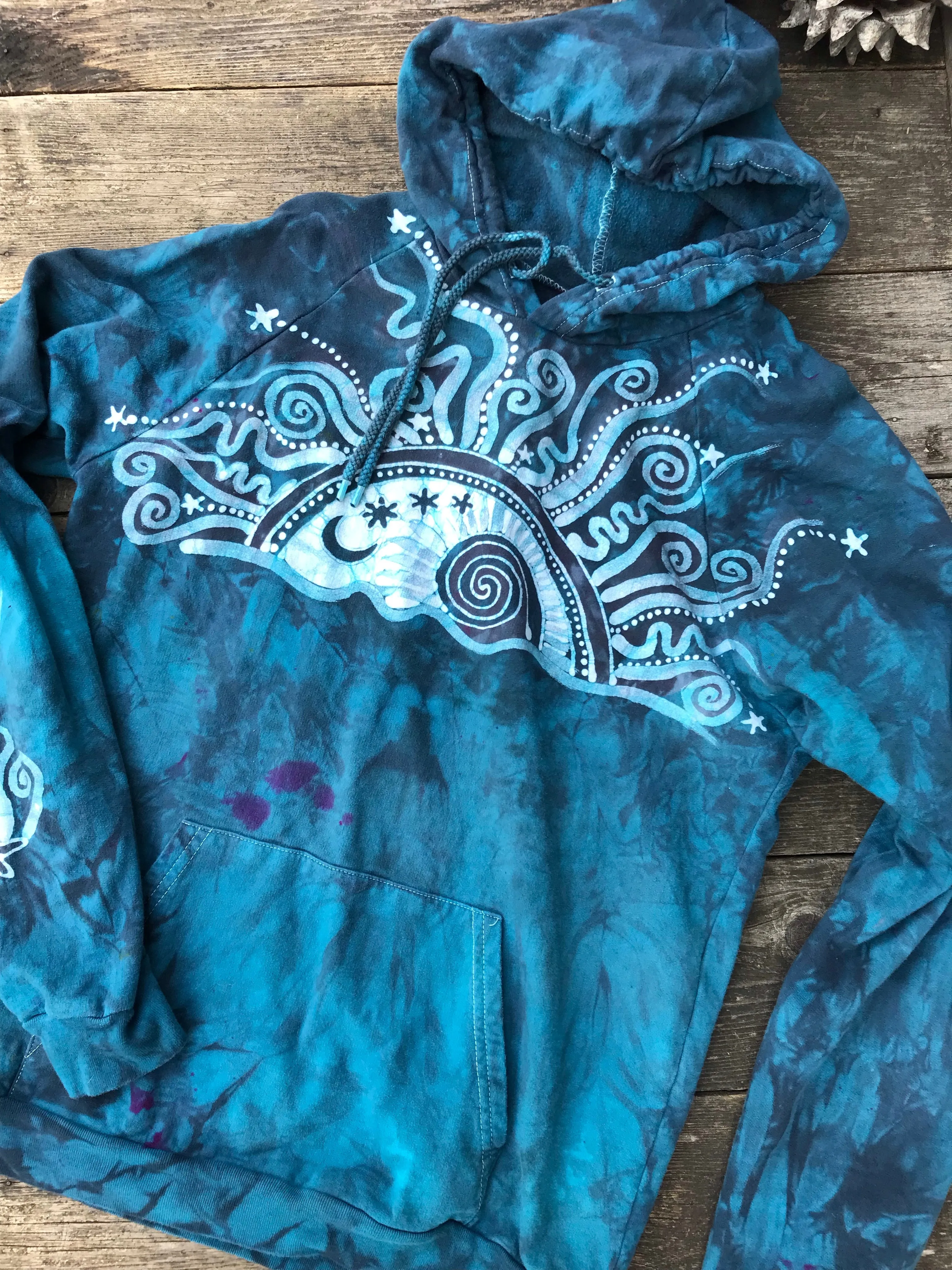 Blue Cosmic Sunrise Pullover Batik Hoodie in Organic Cotton - Size Medium