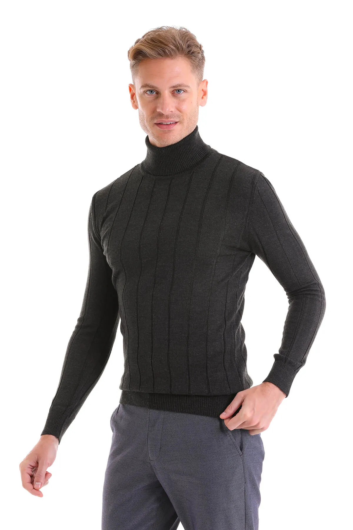 Comfort Fit Wool Blend Charcoal Turtleneck Sweater