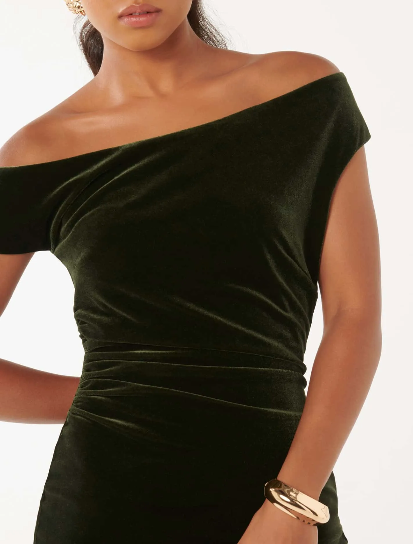 Demi Petite Tipped Shoulder Velvet Bodycon Dress