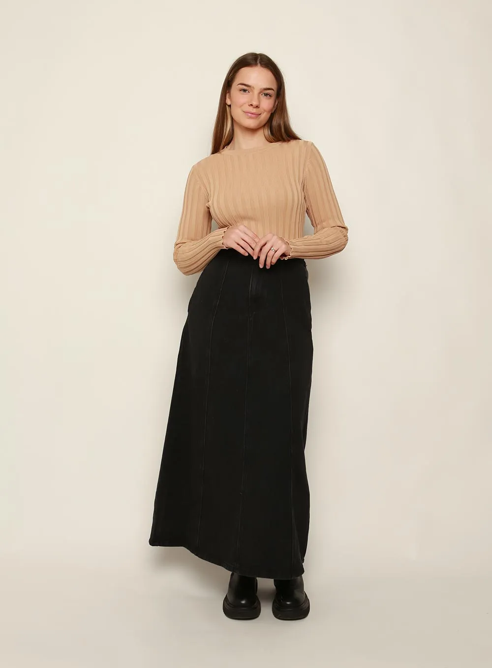 Stassy Midi Skirt-Black