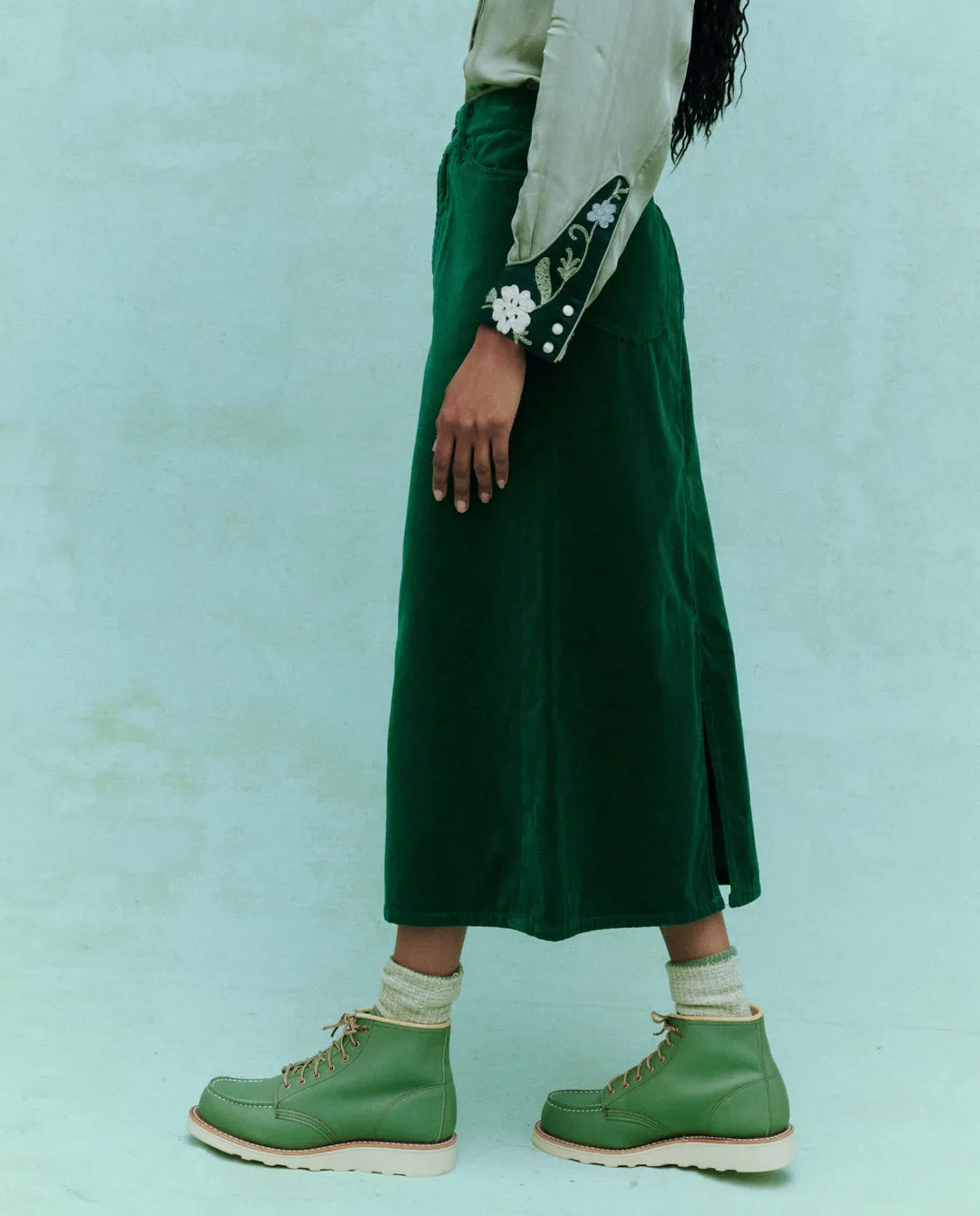 The Great - Velvet Column Skirt in Emerald