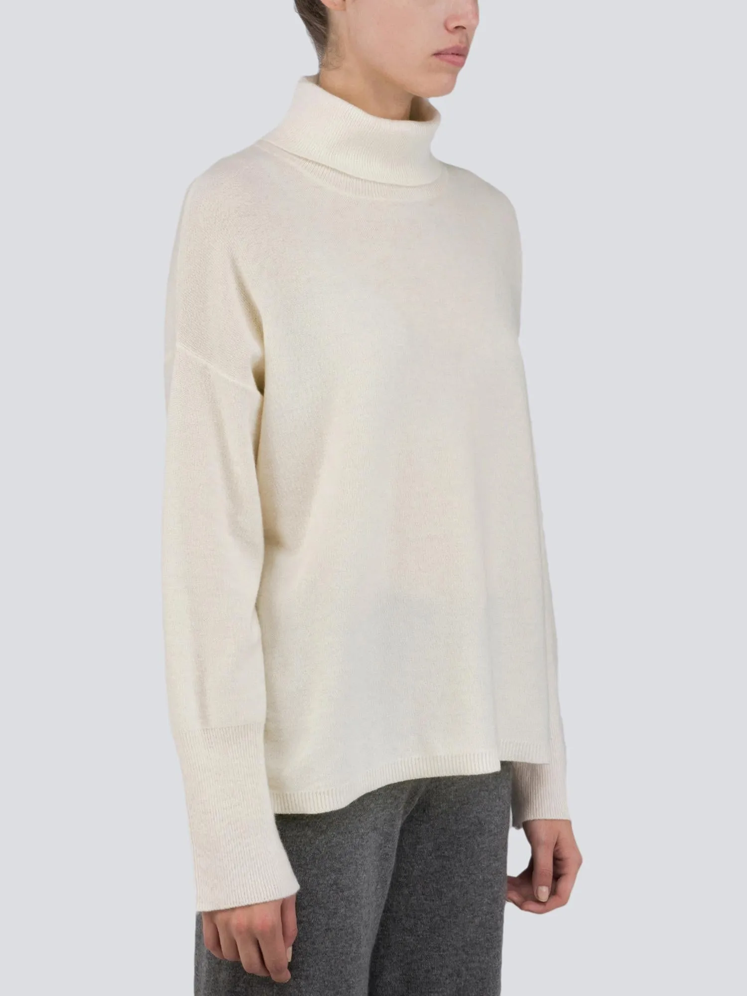 Turtleneck Loosefit Tunic_Ivory