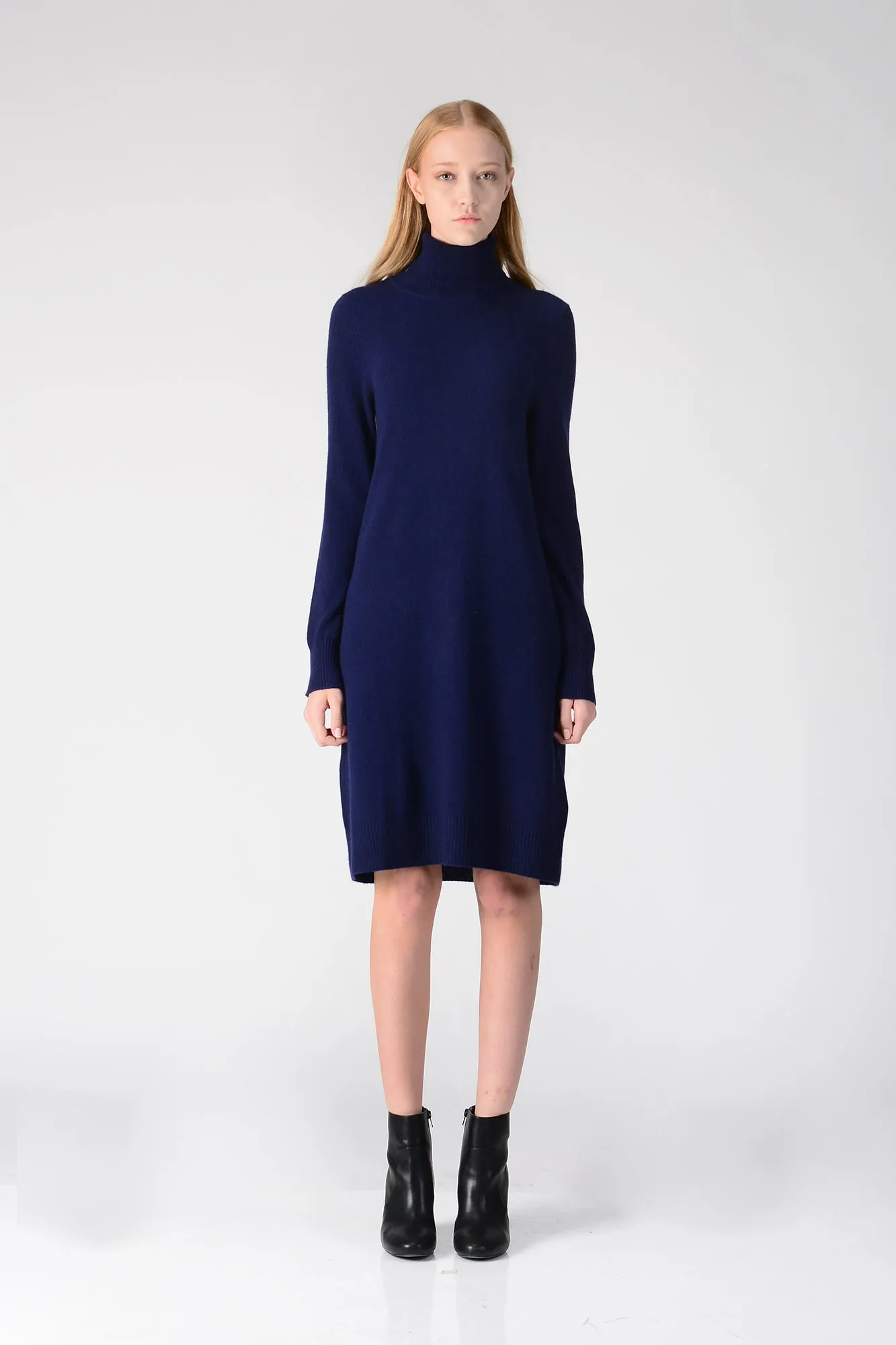 Turtleneck Slimfit Dress_Navy