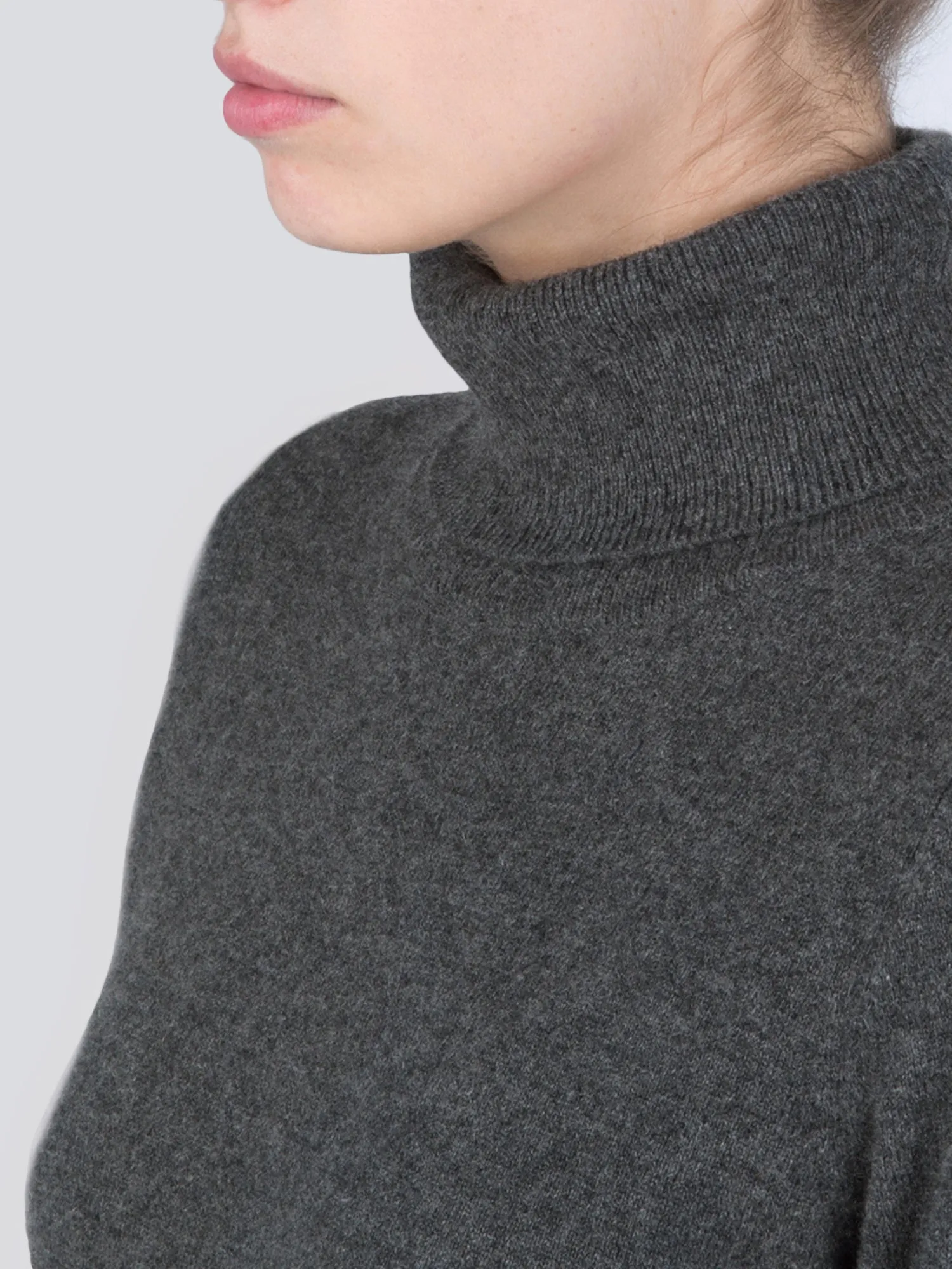 Turtleneck Slimfit Sweater_Graphite