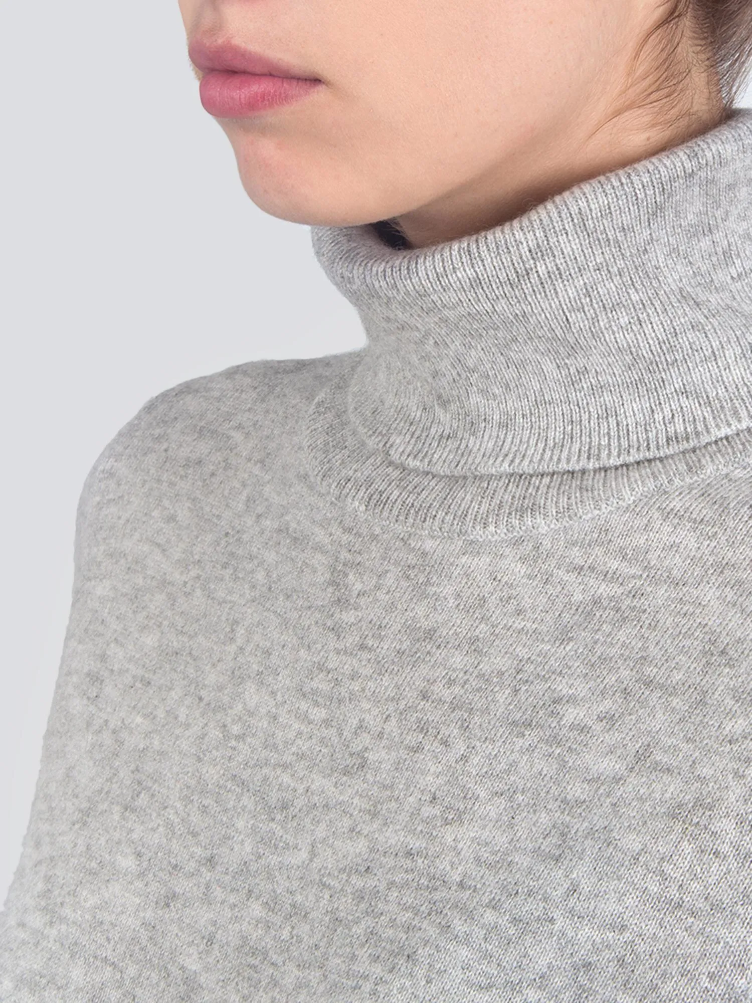 Turtleneck Slimfit Sweater_Light Grey