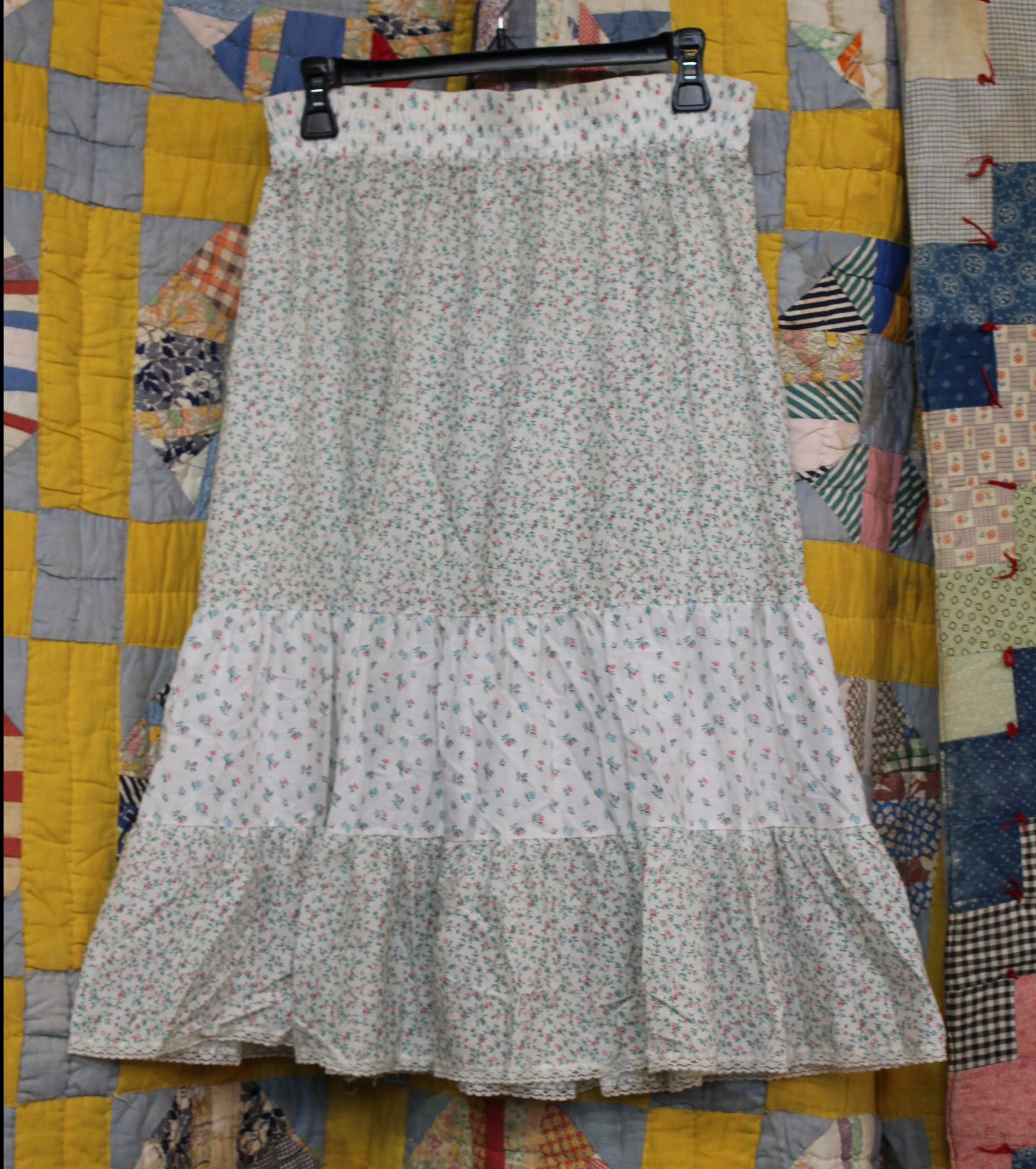 Vintage 1970s Ditsy Floral Prairie Skirt