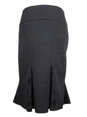 Vintage 2000s Y2K Chic Soft Grunge Low Rise Grey Peplum Below-the-Knee Pleated Midi Skirt with Floral Detail | 30 Inch Waist